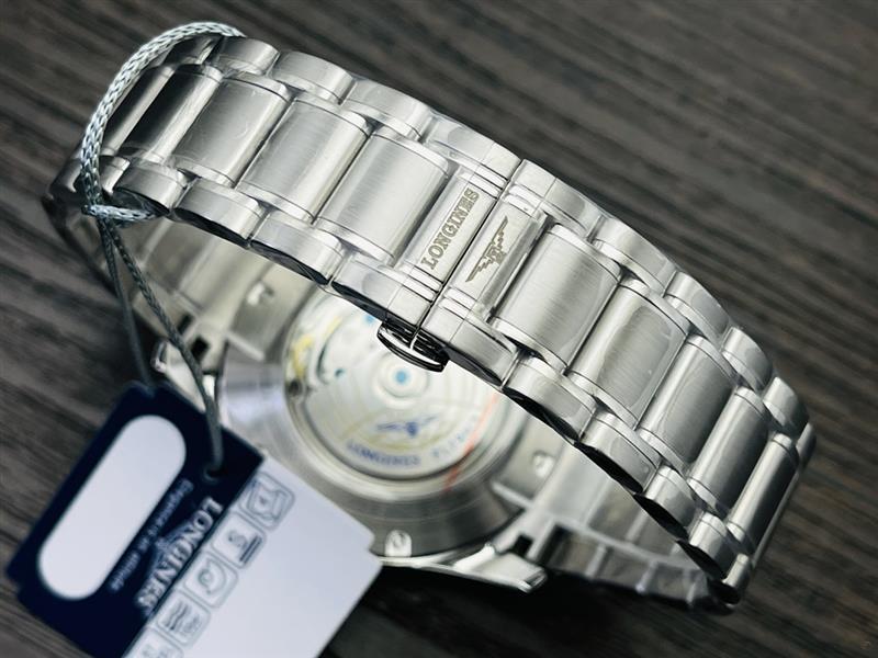 202457162437573 1800